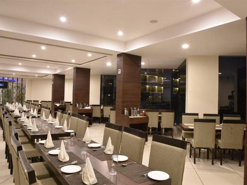 Hotel Lake View Saputara Ngoại thất bức ảnh